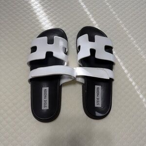 Steve Madden Black and White Slide Sandals